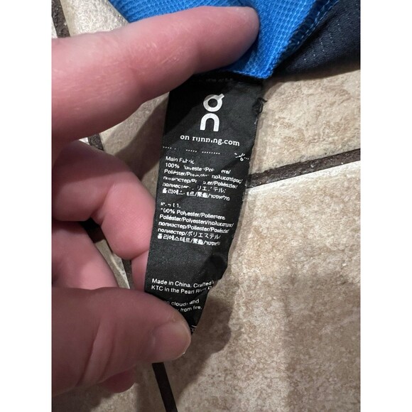 On Cloud Shirt Mens Large Blue Performance T Running Lightweight Athletic Gym - Picture 6 of 6